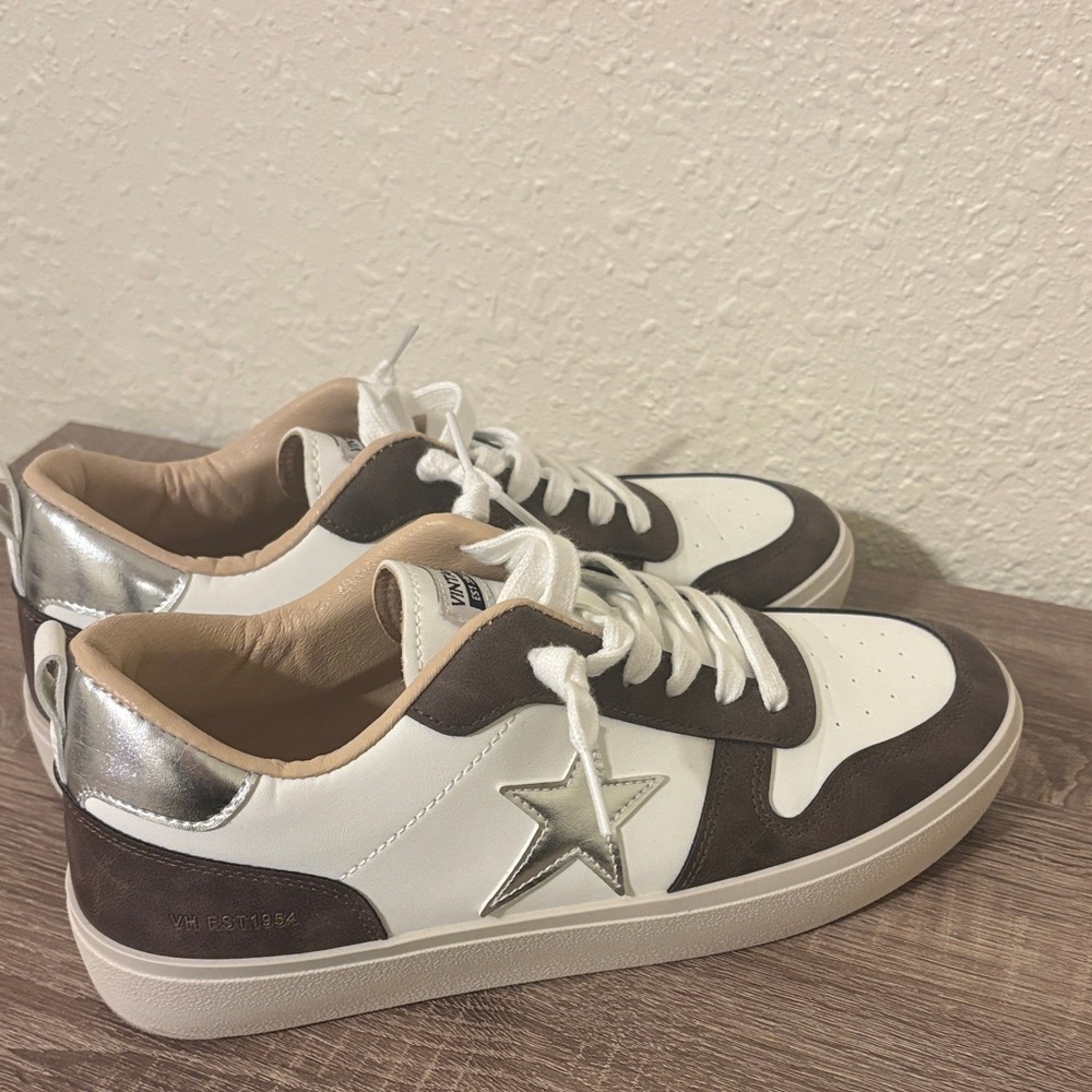 Vintage Havana white and brown sneakers